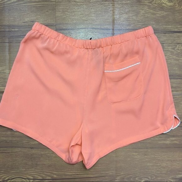 New Kit and Ace Bike to Office Silk Short Relaxed Fit Women Size 10 - Picture 2 of 11